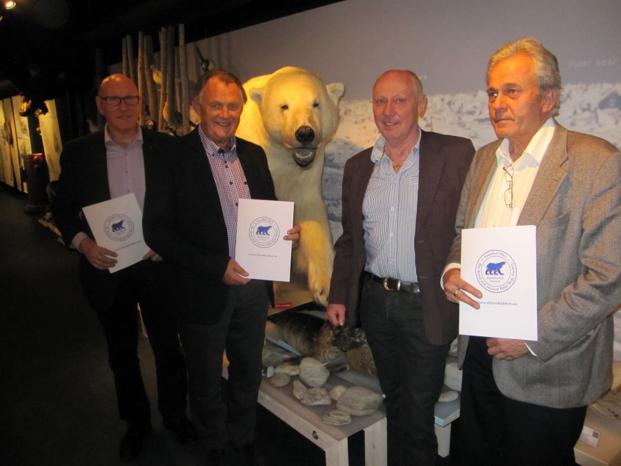 På bildet fv: Even Bjugn, OSM Tore Evensen, OM Svein Fredriksen, Bjørn Tore Solheim.